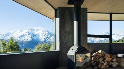 Simon Devitt Photographs a Stunning Getaway in New Zealand’s Southern Alps