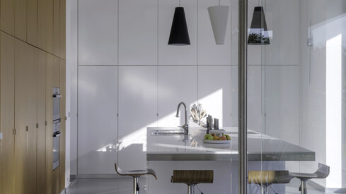Photographing A Hungarian Countryside Home, Part 3: The Kitchen Shot