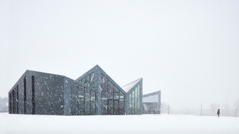 Tom Harris’ Serendipitous Shoot Leads To An Iconic Series Of The Eleanor Boathouse