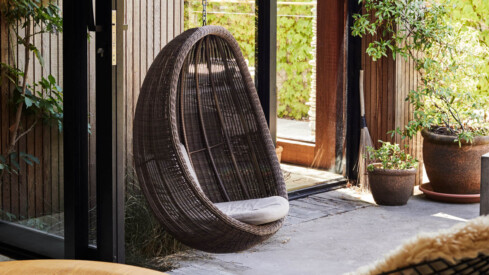 Pippa Drummond Shows Off The Quiet Charm of RTA Studio’s E-Type House