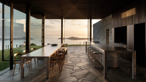 Photographer Sam Hartnett Brings Mood And Drama To A Project In Waiheke Island