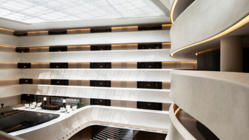 Overcoming a Series of Hurdles, Ruksana Hussain Crafts Gorgeous Photographs of the Abu Dhabi Edition