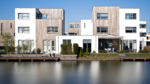 The Benefits of Including People in Architectural Photography