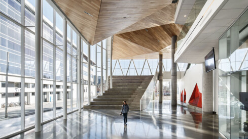Photographing the Maison Des Étudiants De l’ÉTS Campus With Stéphane Brügger