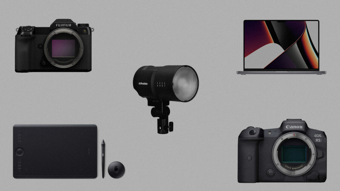 You Can Get Discounted Fuji, Canon, Profoto, and Apple Gear at B&H Today!
