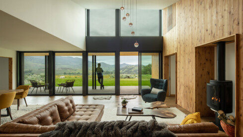 Architectural Photographer Lara Swimmer Makes the Best of Ever-Changing Weather at a Home in Winthrop