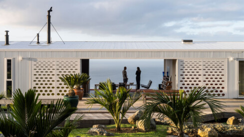 David Straight Captures What It’s Like to be at Bret de Their’s Radar Hill House