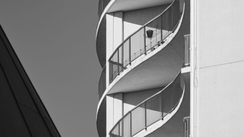 Over the Span of Two Years, Amanda Large of doublespace photography Documents Uno Prii’s Modernist Toronto Apartment Buildings