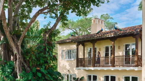 “I Had to Sell the Sunshine and the Lifestyle as Much as the Architecture” – Christian Santiago on Photographing one of the Oldest Homes in Miami